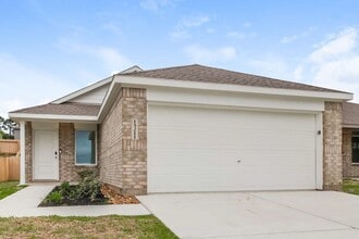 Building Photo - 15211 Abella Dr