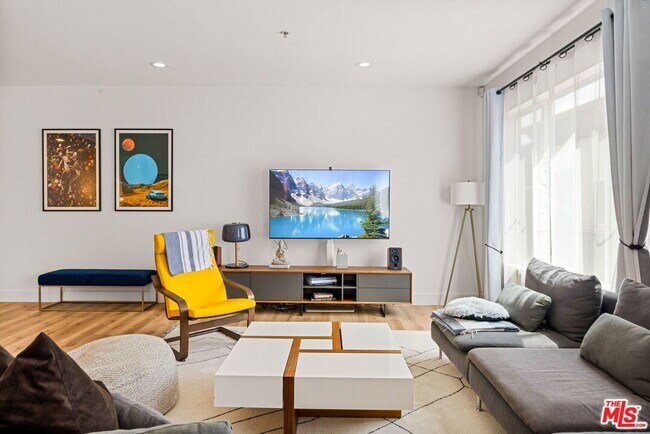 Foto del edificio - 6020 S Seabluff Dr