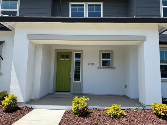 Building Photo - Brand New Desirable One Lake Subdivision -...