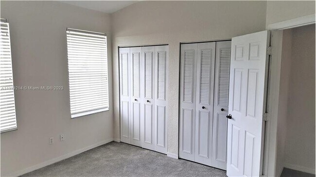 Building Photo - 755 SW 148th Ave
