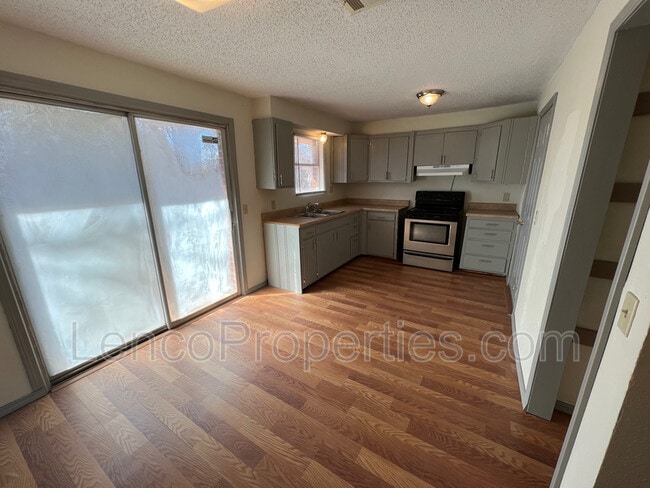Building Photo - 5221 Brookdale Dr