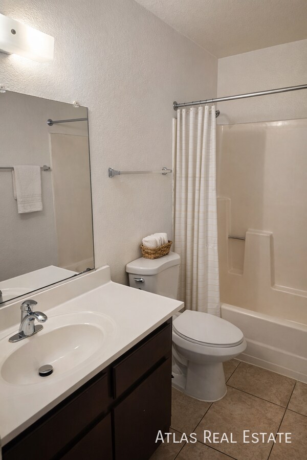 Foto del edificio - 111 N Phyllis-202