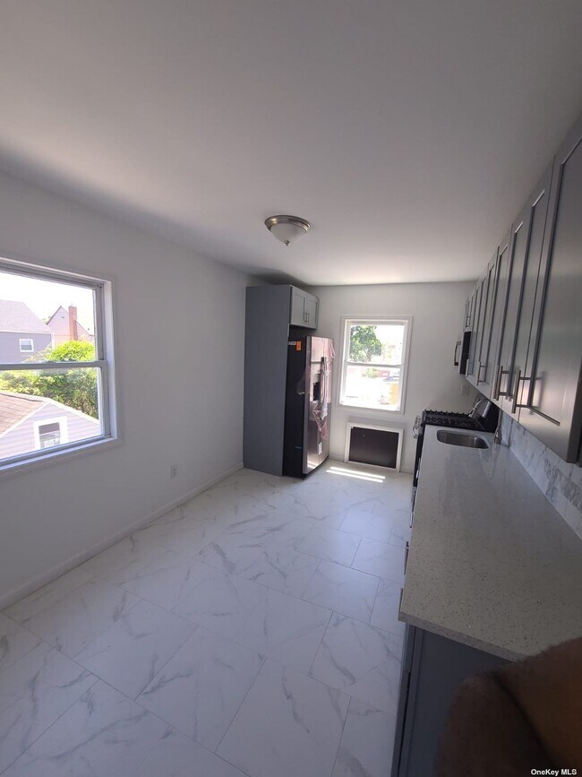 Foto del edificio - 115-21 222nd St