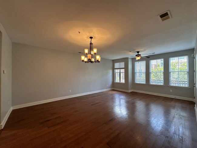 Building Photo - 75 Shoemaker Ct