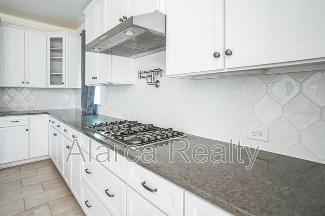 Building Photo - 12824 Hindcross Dr