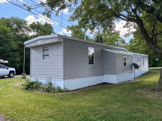Foto del edificio - 101 Breezewood Park Rd