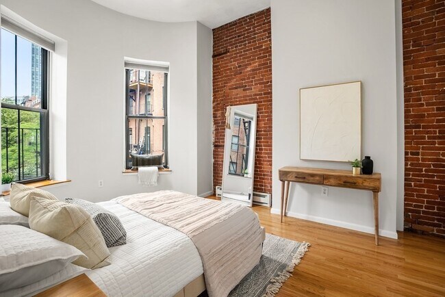 Foto del edificio - 546 Columbus Ave