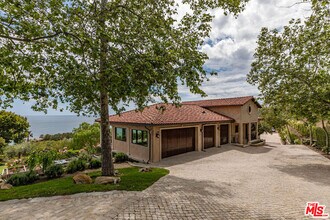 Building Photo - 3775 Puerco Canyon Rd