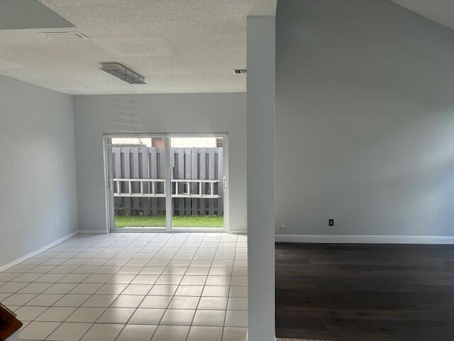 Foto del edificio - 11570 Gorham Dr