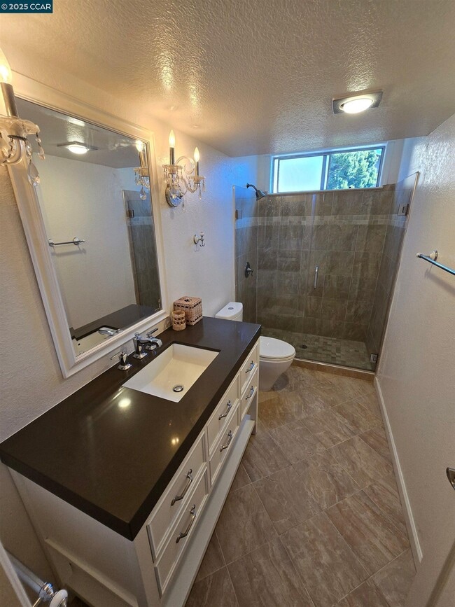 Building Photo - 2121 Vale Rd