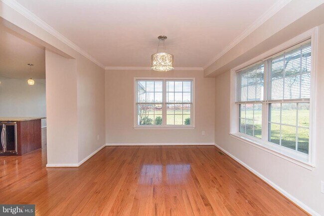 Foto del edificio - 521 Dogwood Dr