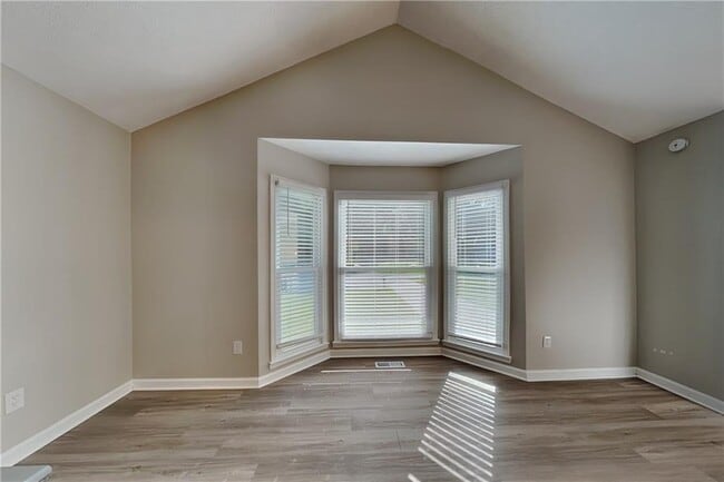 Building Photo - 97 Indian Trail Ct