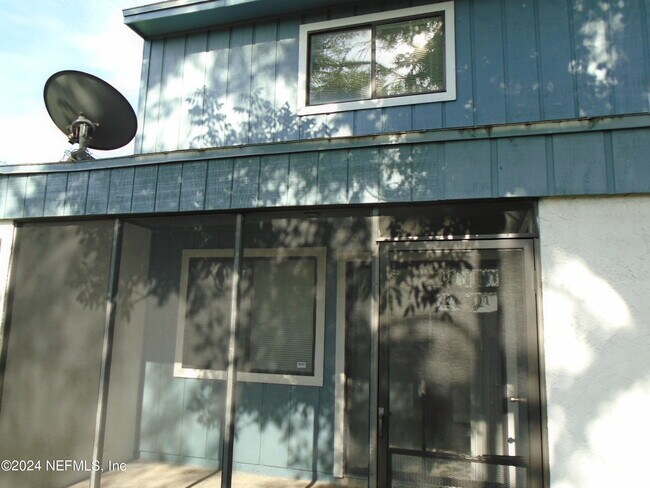 Foto del edificio - 2967 Bayshore Dr E