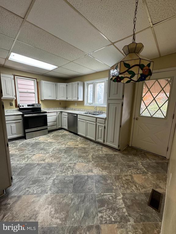 Building Photo - 303 Harrison St