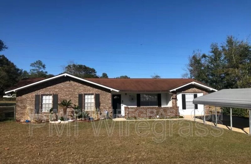 Primary Photo - 12 Forest Hill Dr