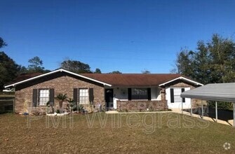 Building Photo - 12 Forest Hill Dr