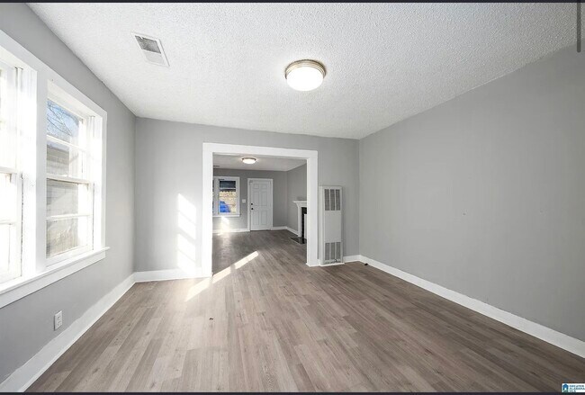 Foto del edificio - 1825 18th St Ensley