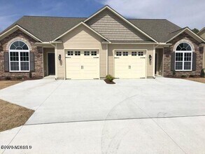 Building Photo - 3704 Nantucket Rd