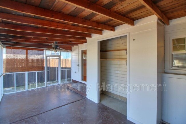 Building Photo - 3107 Del Paso Blvd