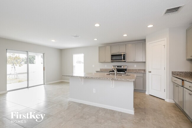 Building Photo - 135 Southern Breeze Loop