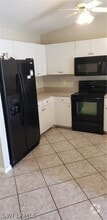 Building Photo - 3723 SE 9th Pl