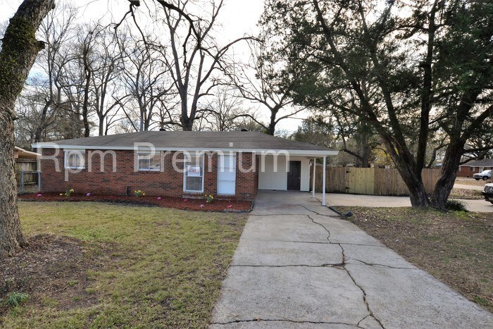 Foto principal - 5804 Groom Rd