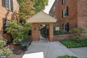 Foto del edificio - 42 Conshohocken State Rd