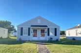 Primary Photo - 321 Carver St