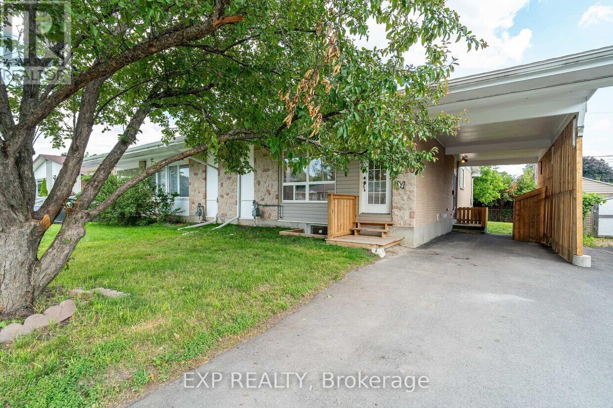 Photo principale - 110 Fieldrow St