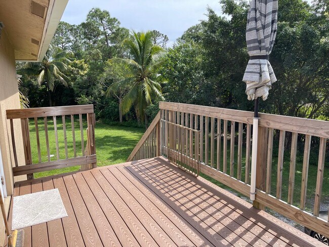 Foto del edificio - 13920 67th St N