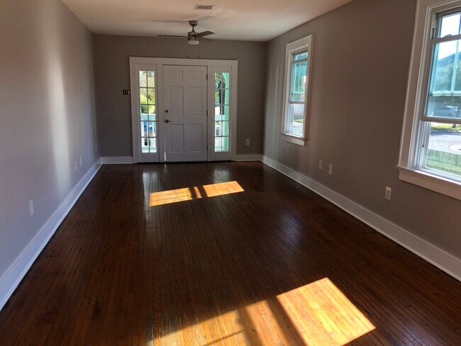 Living Room, Front Door - 5832 Catina St