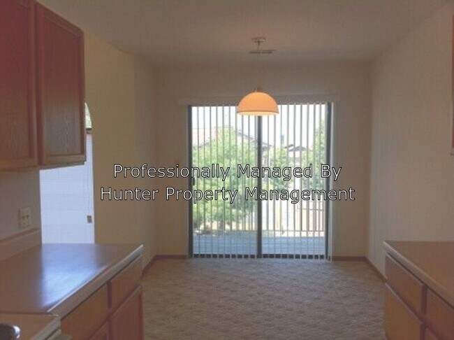 Foto del edificio - 1611 W Woodland St