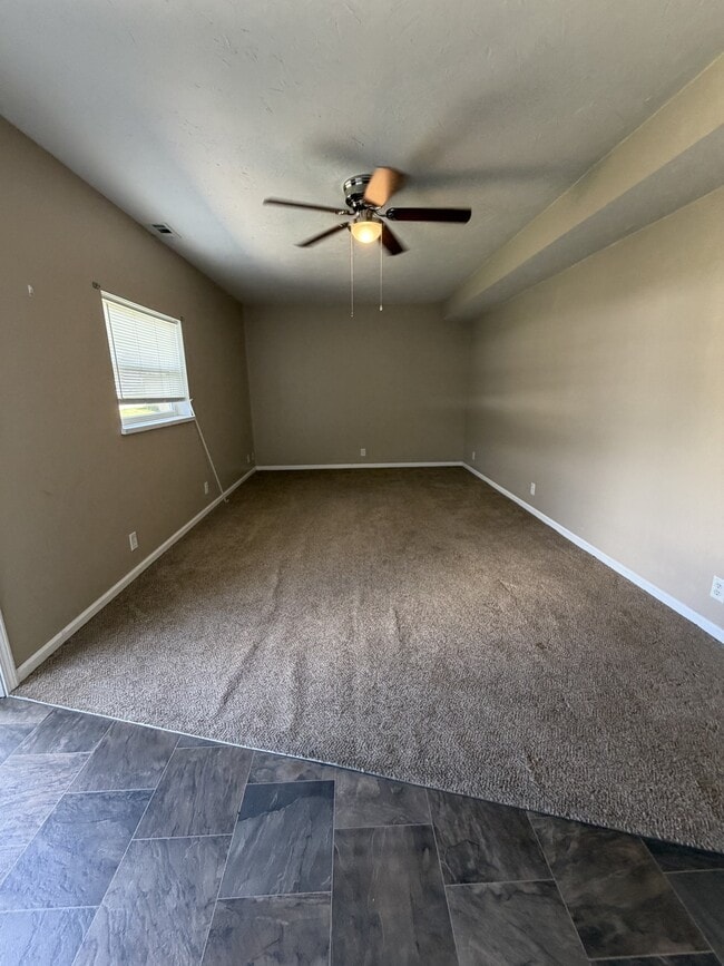 Building Photo - 216 Compton Ln