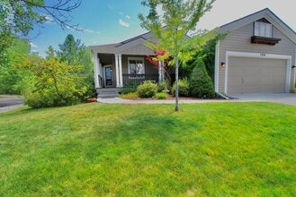 Building Photo - 1354 Avgare Way