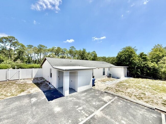 Building Photo - 7071 Bee Ridge Rd
