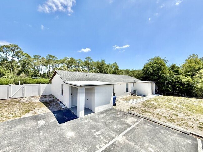 Foto del edificio - 7071 Bee Ridge Rd