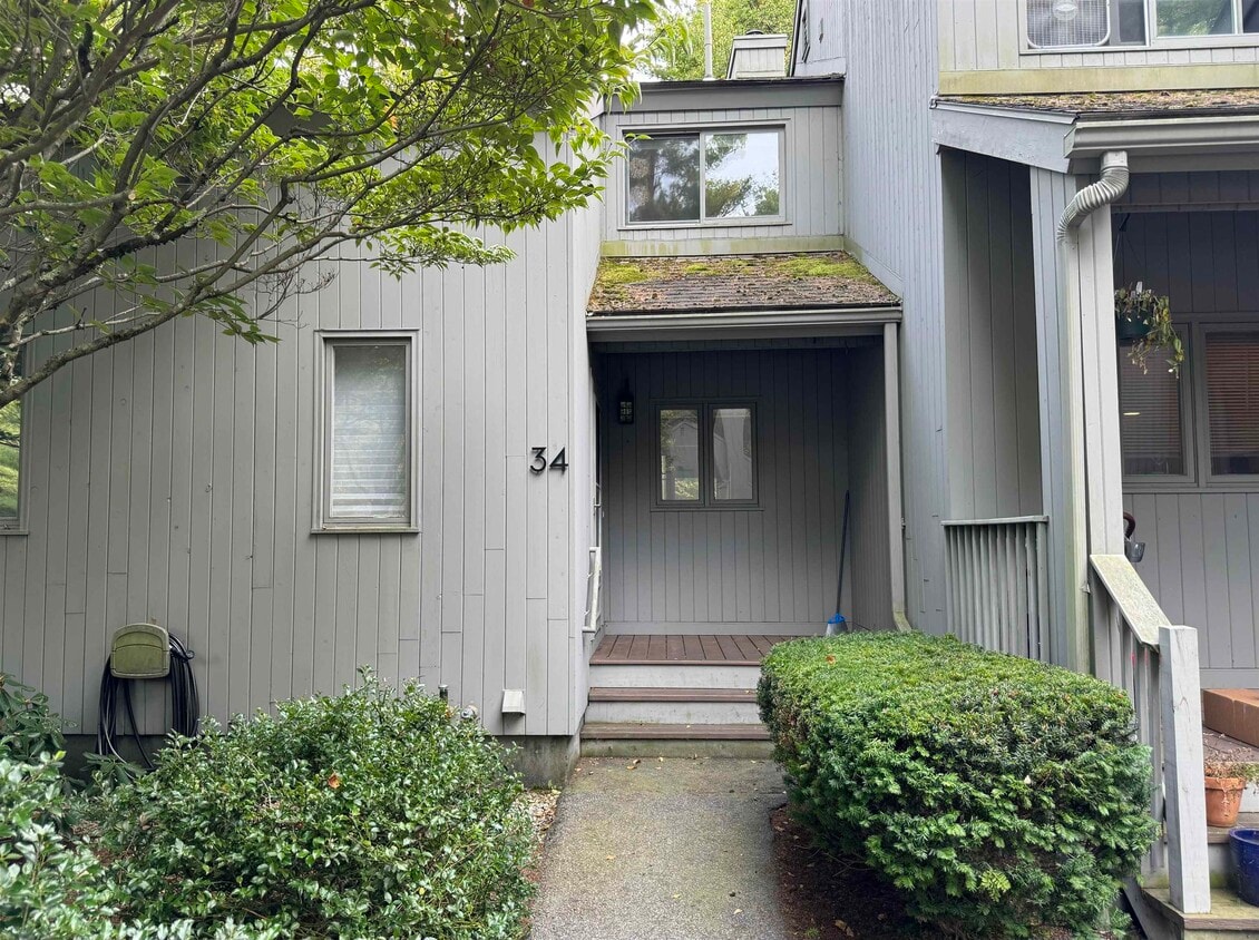 Primary Photo - 34 Brookside Dr