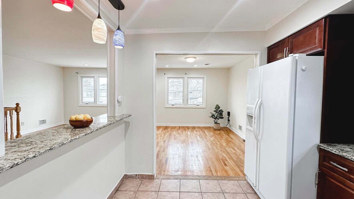 14 Centre Ln Unit 2, Bayonne, NJ 07002 Condo for Rent in Bayonne, NJ