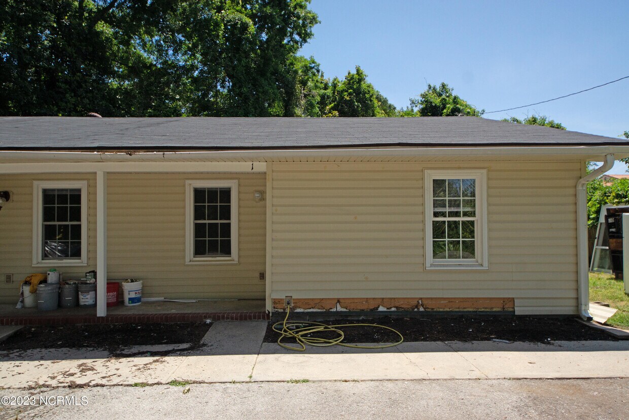 2 Joann Dr Unit 1, Havelock, NC 28532 Room for Rent in Havelock, NC