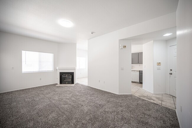 Building Photo - 2112 Calville St