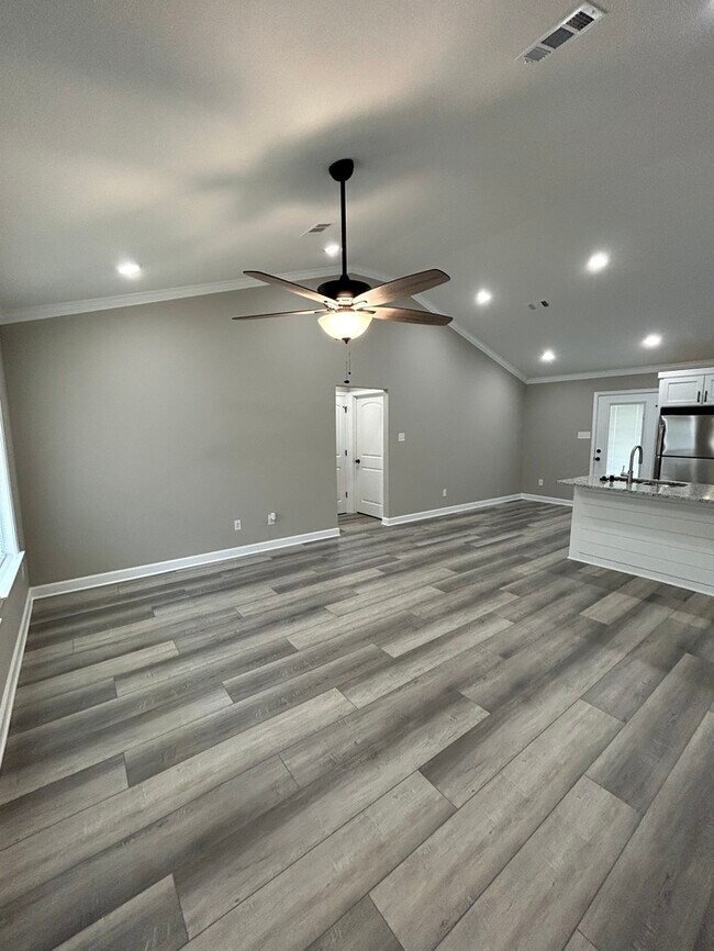 Foto del edificio - 54 Birchwood Drive