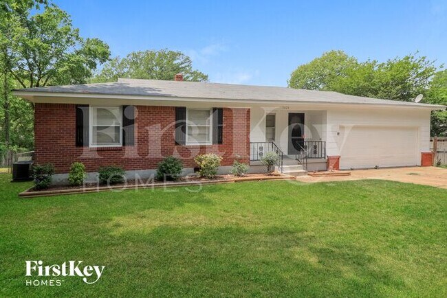 Building Photo - 3021 Chaucer Ln