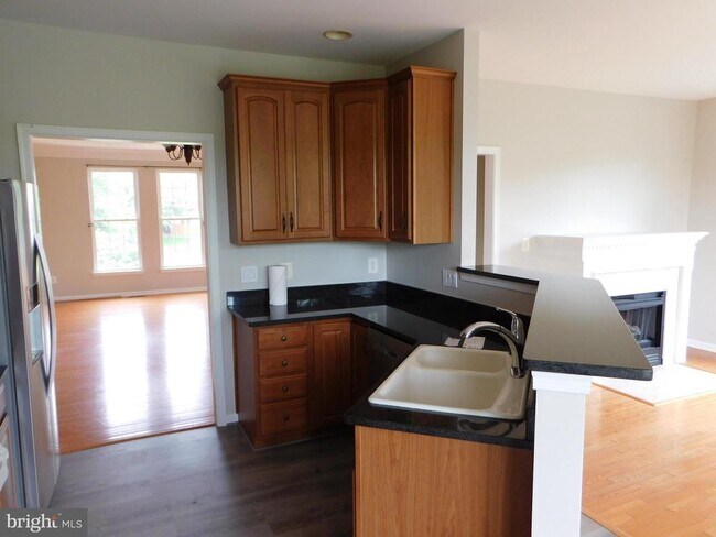 Building Photo - 907 Serenity Grove Terrace