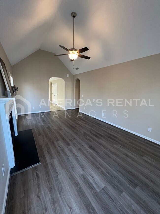 Foto del edificio - 141 Flagstone Ln