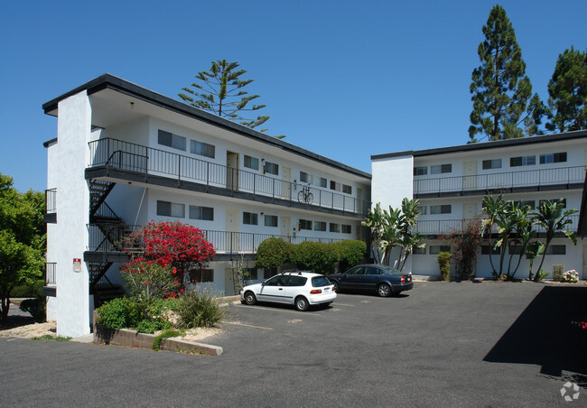 Villa Flores Apartments