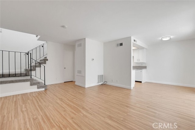 Foto del edificio - 1460 Forest Glen Dr