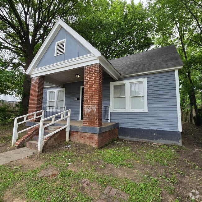 Building Photo - 664 Pope St