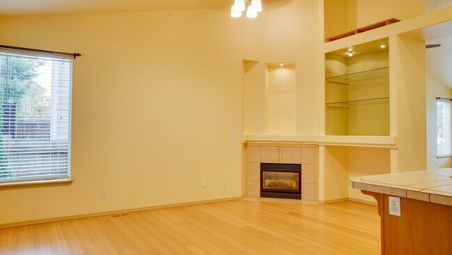 Building Photo - Crofton Hills Rambler