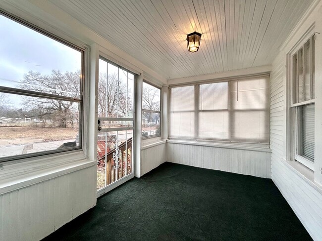 Building Photo - Three Bedroom Home in Muskegon