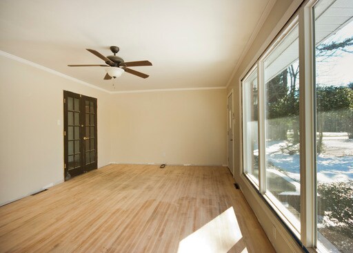 Foto del edificio - 3330 Saint James Church Rd